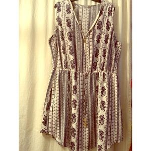 Navy blue/white paisley print dress